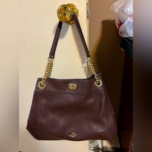 Coach leather purse. Color-brown. Size-medium/large.